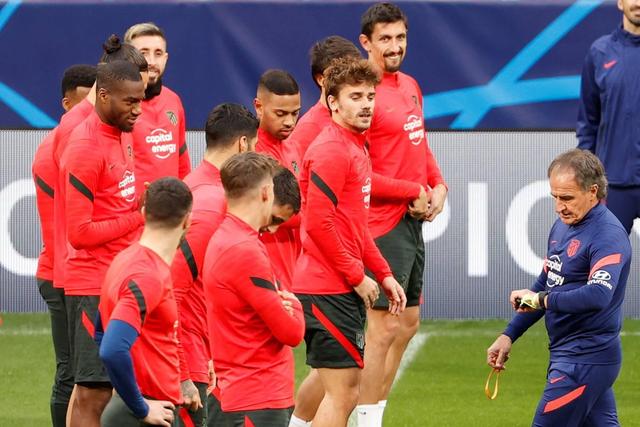 巴萨提出听证会申请 确保奥尔莫和维克托1月注册