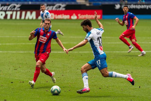 萨林杰35+16贺希宁准绝杀 深圳1分险胜同曦